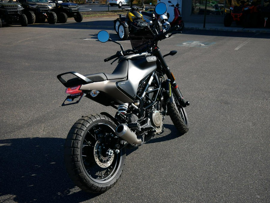 2022 Husqvarna® Svartpilen 401