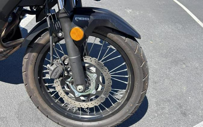 2025 Kawasaki Versys®-X 300 ABS