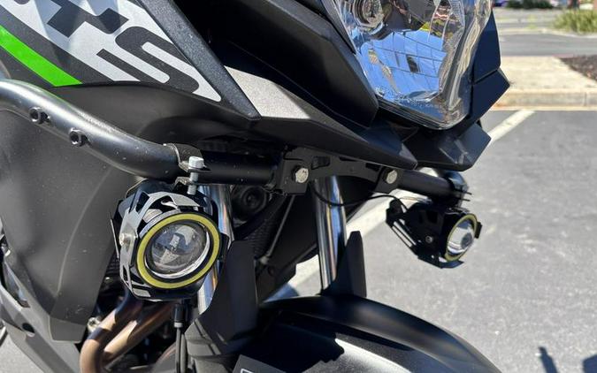 2025 Kawasaki Versys®-X 300 ABS