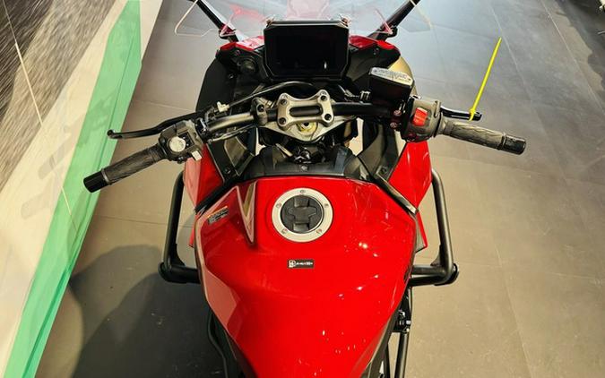 2024 Suzuki GSX-S 1000GT Plus