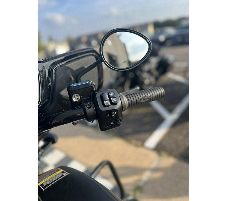 2026 Indian Motorcycle® Chieftain® PowerPlus Dark Horse® Black Smoke