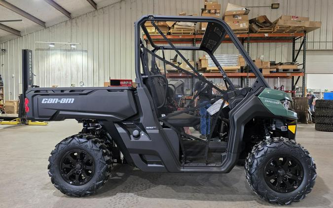 2026 Can-Am Defender DPS HD9