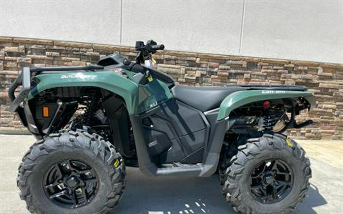 2023 Can-Am Outlander Pro XU HD7