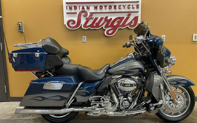 2010 Harley-Davidson FLHTCUSE5 - CVO Ultra Classic Electra Glide
