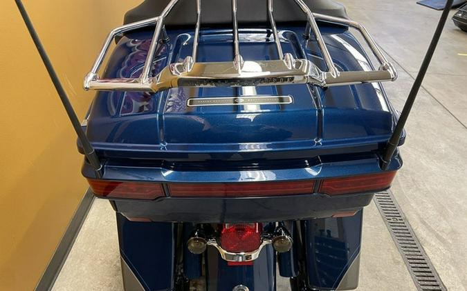 2010 Harley-Davidson FLHTCUSE5 - CVO Ultra Classic Electra Glide