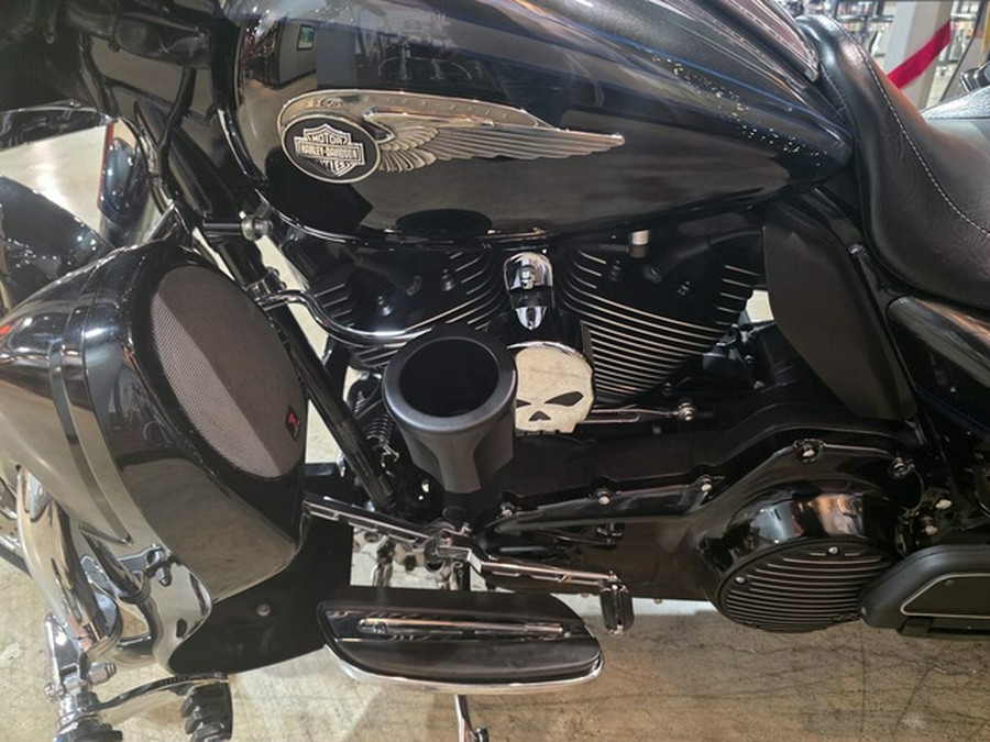2013 Harley-Davidson FLHRSE5 - CVO Road King