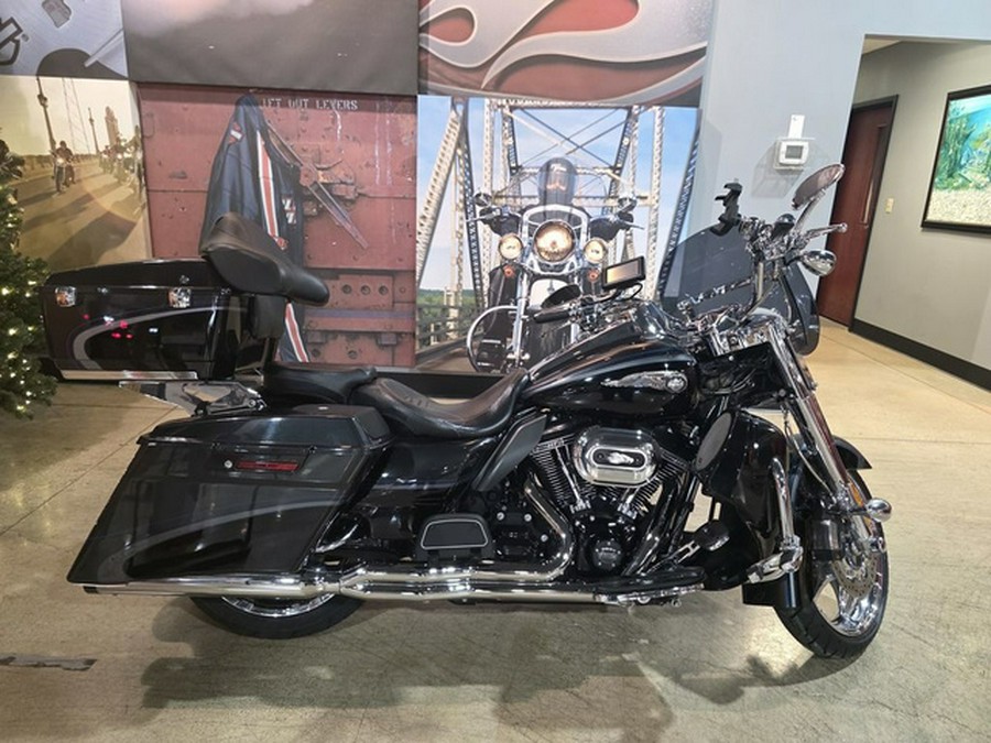 2013 Harley-Davidson FLHRSE5 - CVO Road King