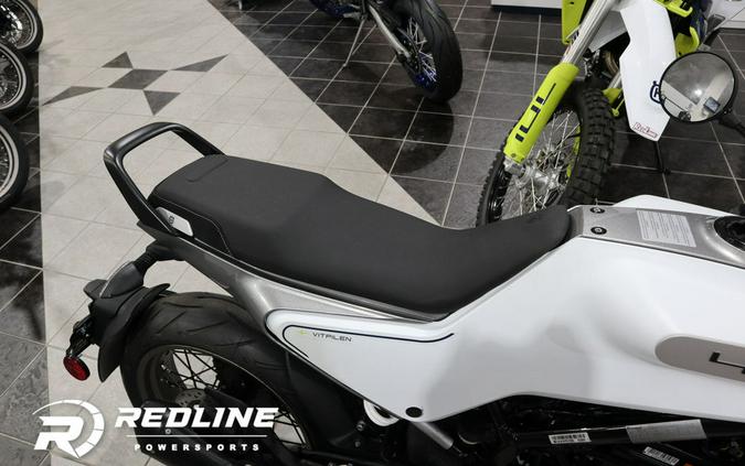 2023 Husqvarna® Vitpilen 401