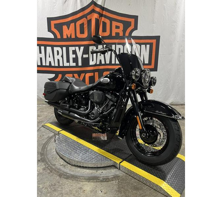 2024 Harley-Davidson® FLHCS - Heritage Classic