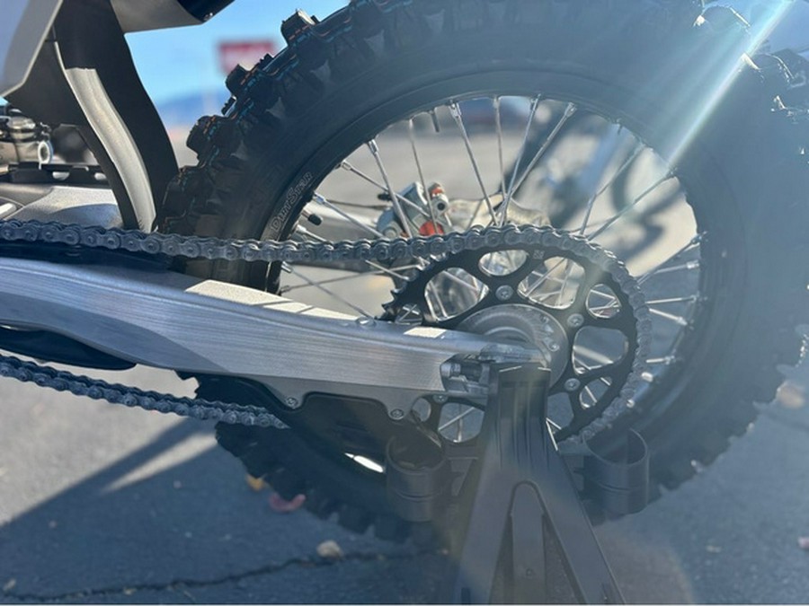 2025 Husqvarna Motorcycles FC 350