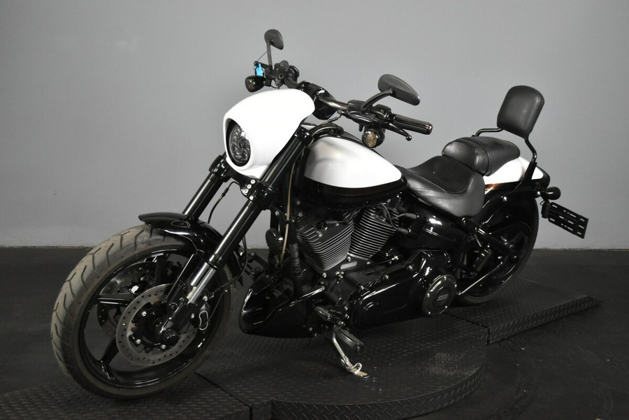 2017 Harley-Davidson CVO Pro Street Breakout