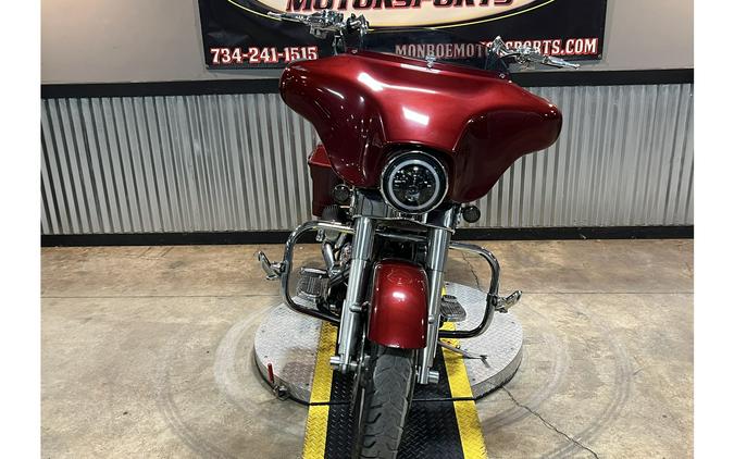 2009 Harley-Davidson® FLHX