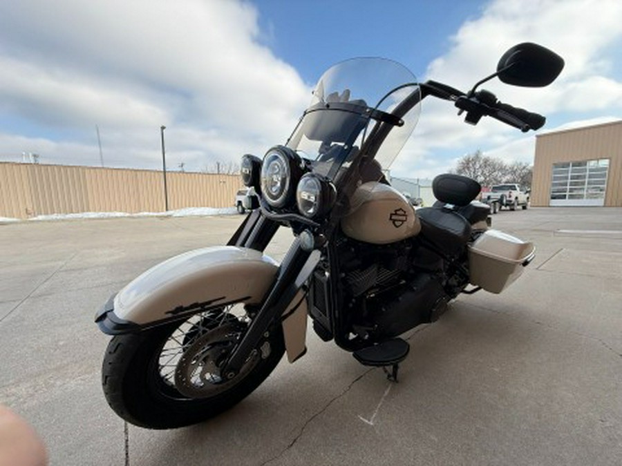 2022 Harley-Davidson Heritage Classic 114