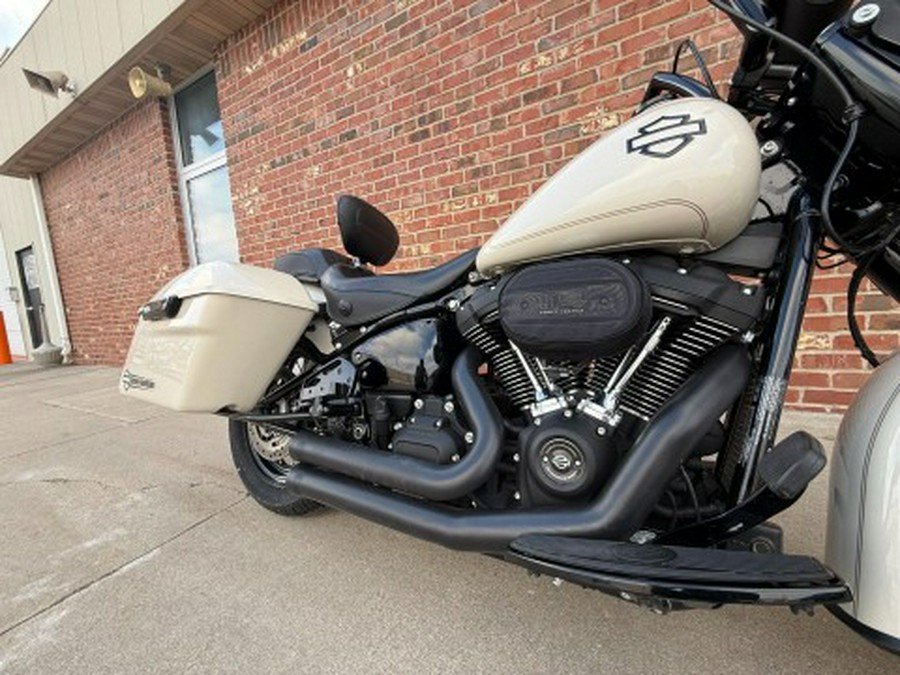 2022 Harley-Davidson Heritage Classic 114