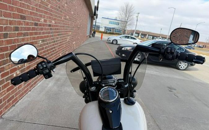 2022 Harley-Davidson Heritage Classic 114