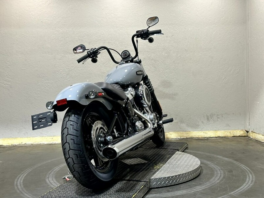 2026 Harley-Davidson® Street Bob® DRK BILIARD GRY