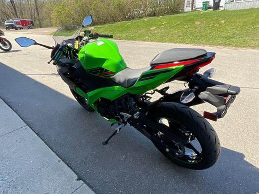 2023 Kawasaki Ninja 400 ABS KRT Edition