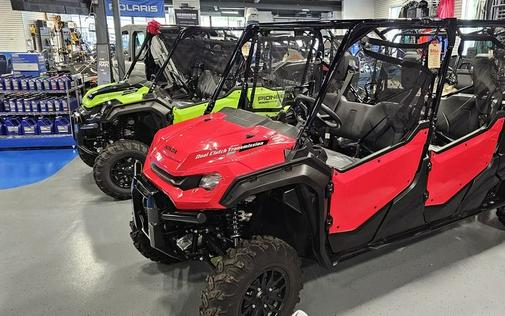 2023 Honda® Pioneer 1000-6 Deluxe Crew