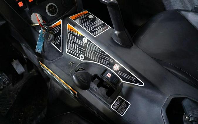 2015 Can-Am® 0006DFB00