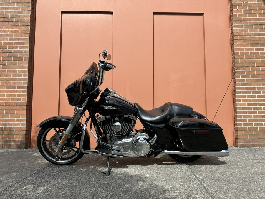 2014 Harley-Davidson Street Glide BLACK