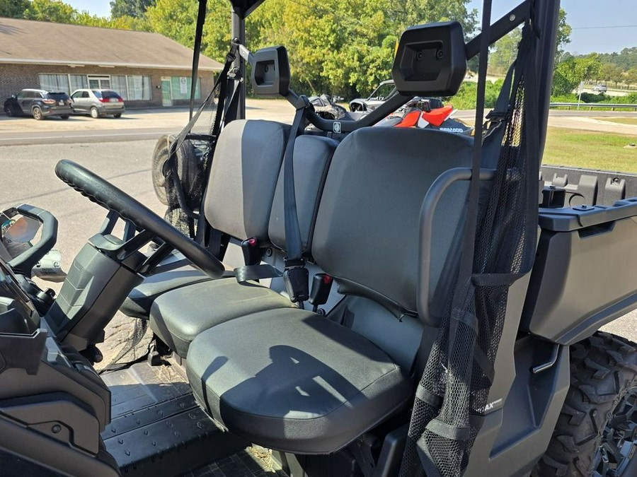 2025 Can-Am Defender DPS HD7