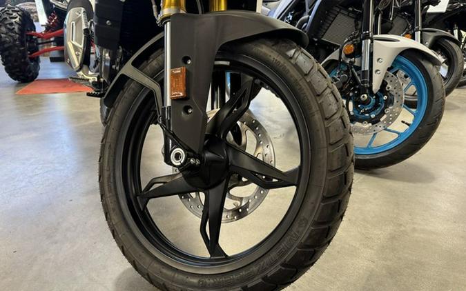 2024 BMW G 310 GS Cosmic Black 3