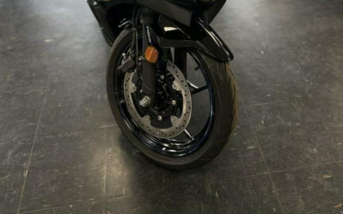 2025 Kawasaki Ninja® 500 ABS Metallic Flat Spark Black/Metallic Spark Black