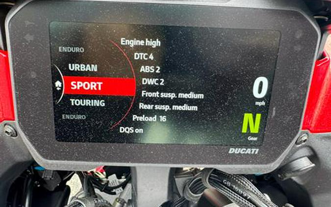 2024 Ducati Multistrada V4 S Travel & Radar Spoked Wheels