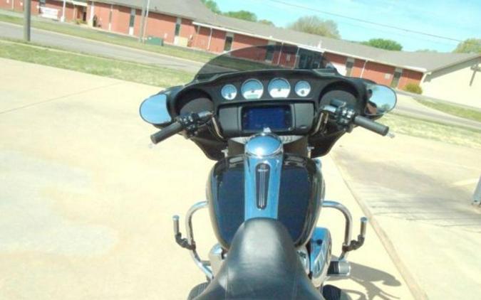 2022 Harley-Davidson® FLHX STREET GLIDE