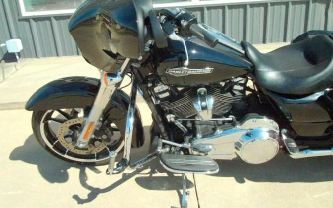 2022 Harley-Davidson® FLHX STREET GLIDE