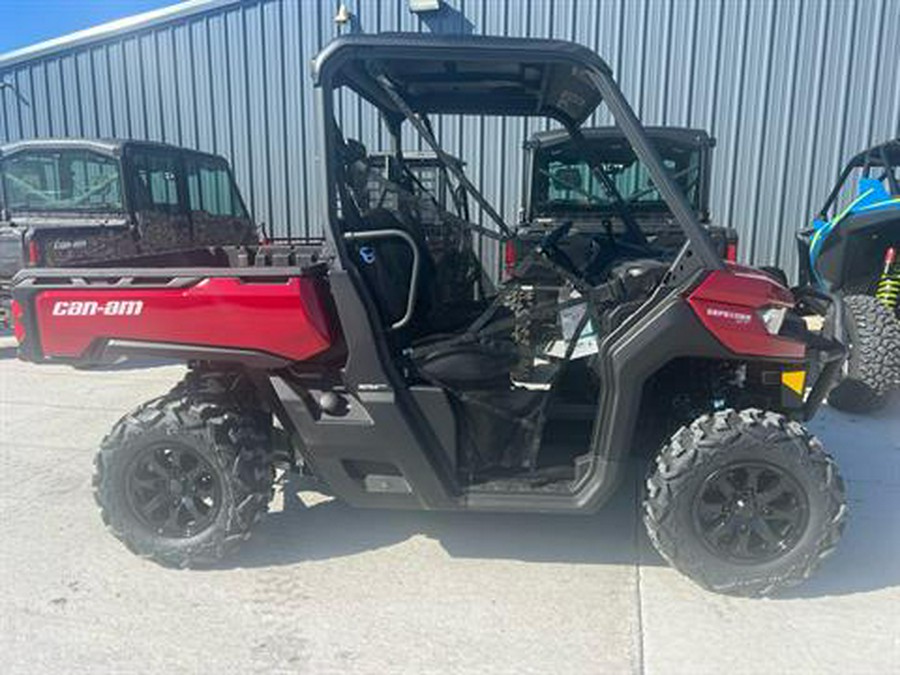 2024 Can-Am Defender XT HD9