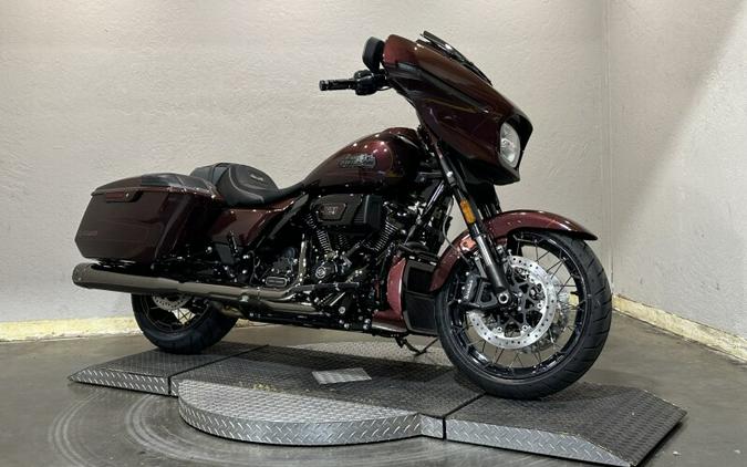 Harley-Davidson CVO™ Street Glide® 2024 FLHXSE 84410855 COPPERHEAD W/ PINSTRIPE