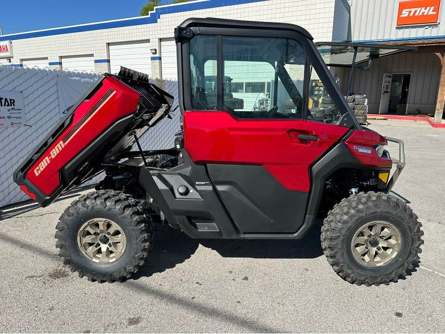 2024 Can-Am Defender DPS HD10 Red & Black