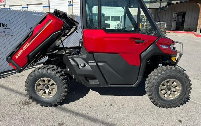 2024 Can-Am Defender DPS HD10 Red & Black