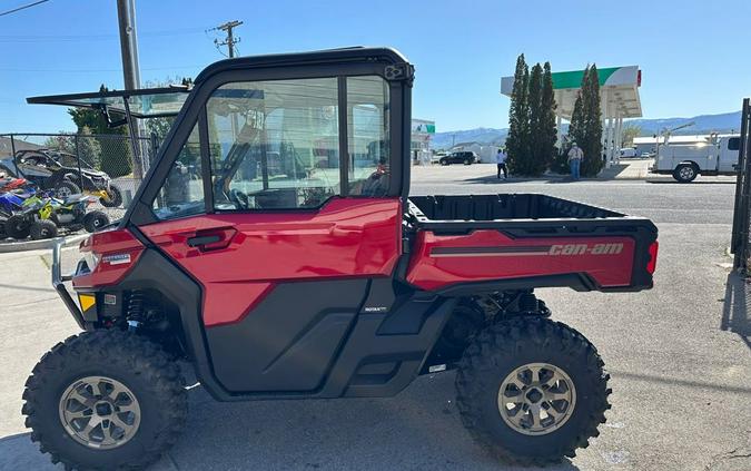 2024 Can-Am Defender DPS HD10 Red & Black