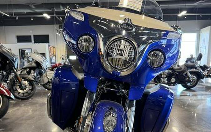 2024 Indian Motorcycle® Roadmaster® with Powerband Audio Package Black Metallic