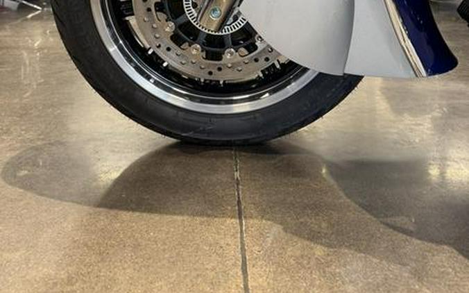 2024 Indian Motorcycle® Roadmaster® with Powerband Audio Package Black Metallic