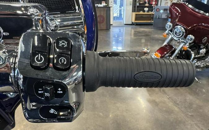 2024 Indian Motorcycle® Roadmaster® with Powerband Audio Package Black Metallic