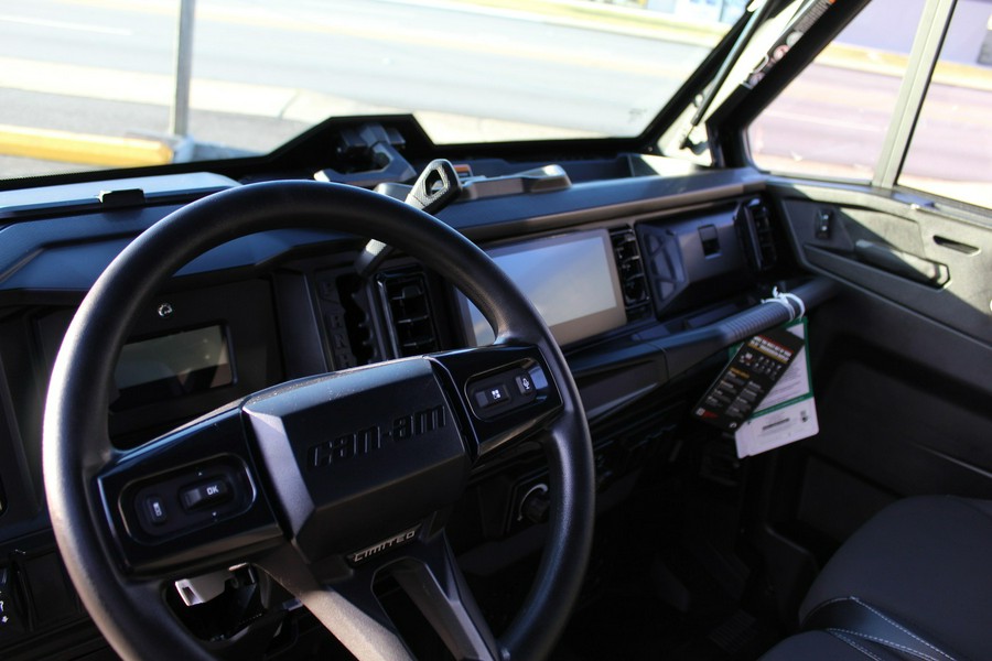 2026 Can-Am Defender Limited HD11