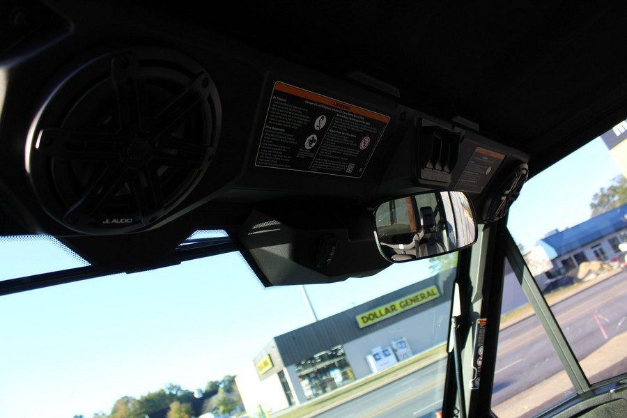 2026 Can-Am Defender Limited HD11