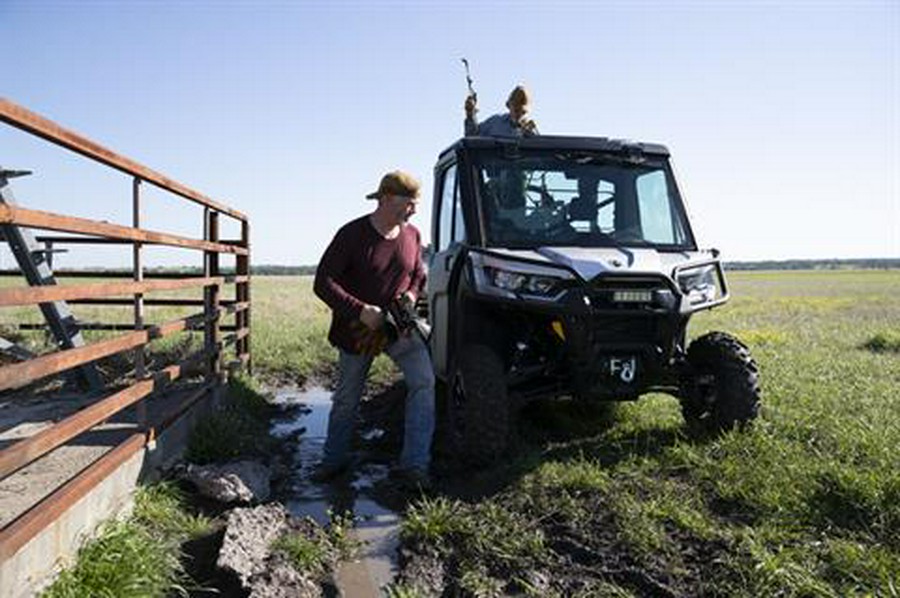 2020 Can-Am Defender Limited HD10