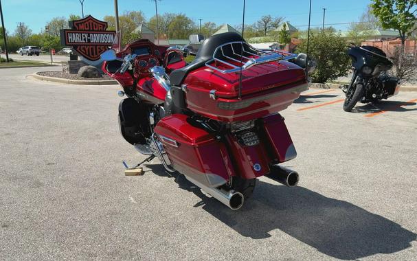 2016 Harley-Davidson® CVO™ Road Glide® Ultra Ruby Red/Palladium Silver