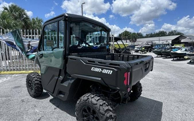 2024 Can-Am Defender DPS CAB HD9