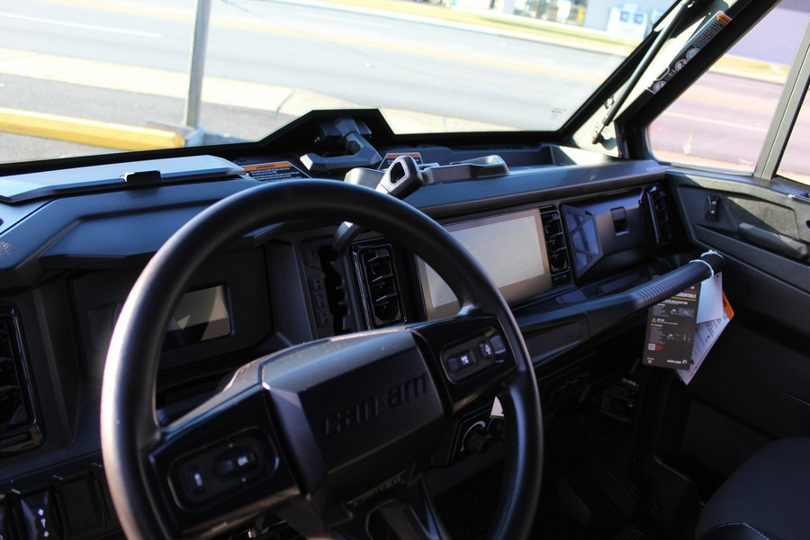 2026 Can-Am Defender MAX Limited HD11