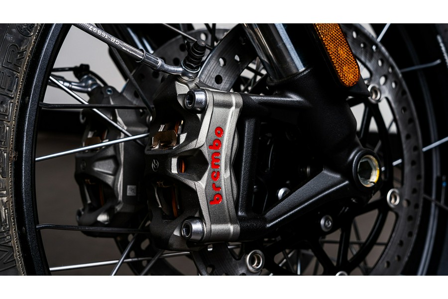 2025 Triumph Scrambler 1200 XE