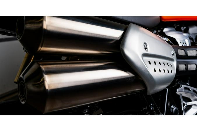 2025 Triumph Scrambler 1200 XE