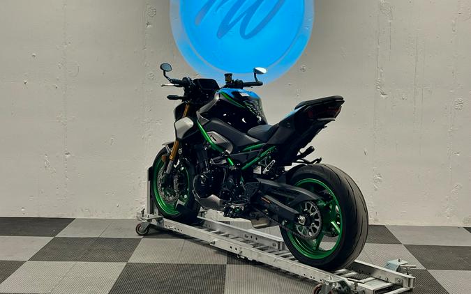 2025 Kawasaki Z900 SE ABS