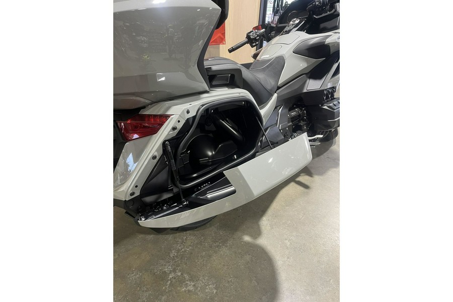 2026 Honda GOLDWING TOUR DCT