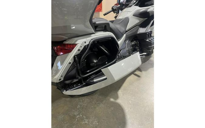 2026 Honda GOLDWING TOUR DCT