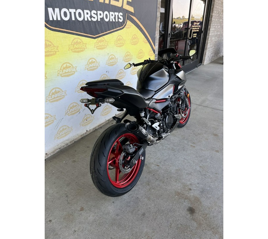 2024 Kawasaki Z500 SE ABS
